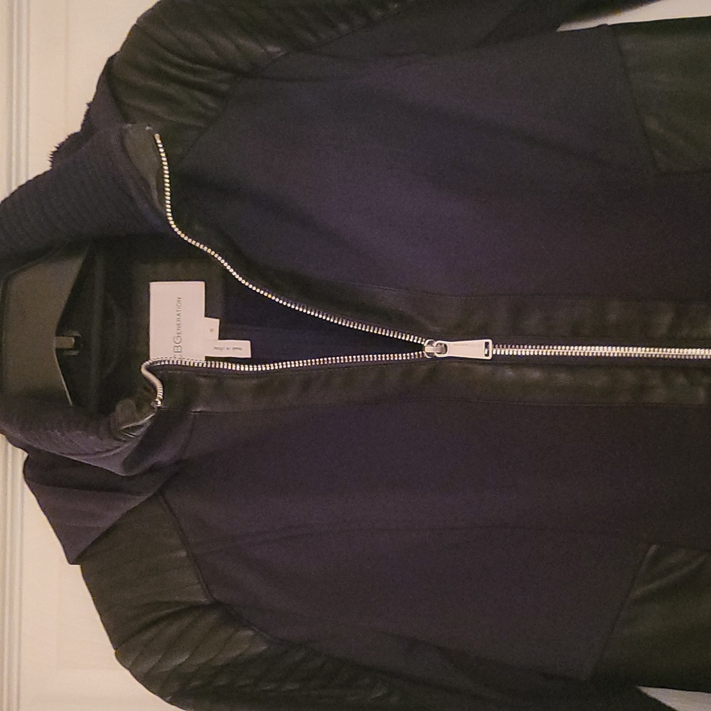 Jacket - Picture 2 of 3